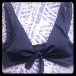 Black ribbed bikini top